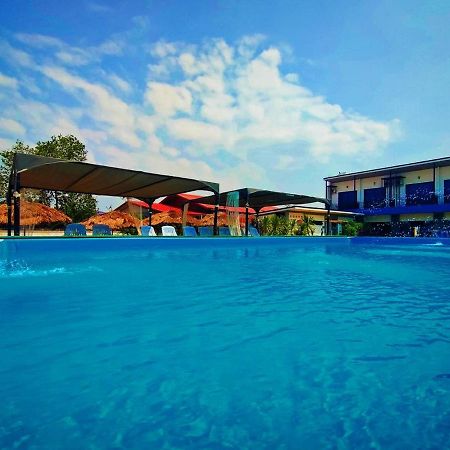 Wixky Hotel Nong Khai Esterno foto